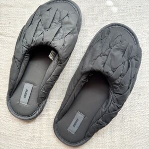 SKIMS Quilted Slippers Gray US 6.5 / EUR 37 NWOT
